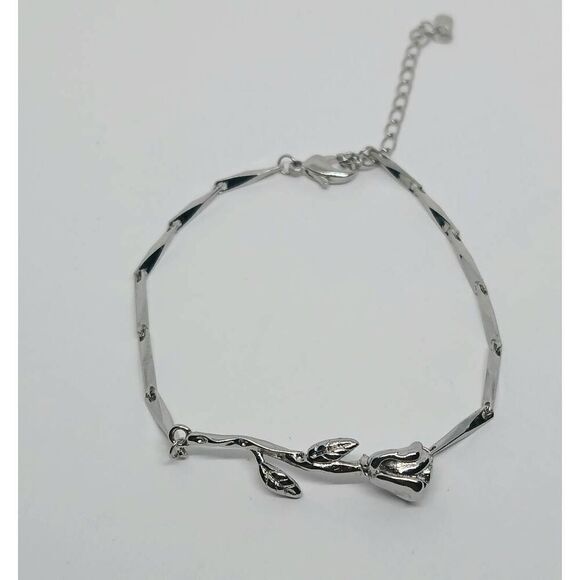 Flower bracelet - Picture 1 of 5